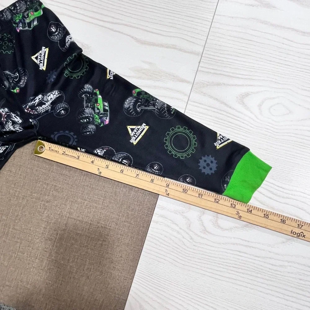 Monster Truck Pajama Set Boys Size 6 Black Green Grave Digger Max-D Graphic 2PC